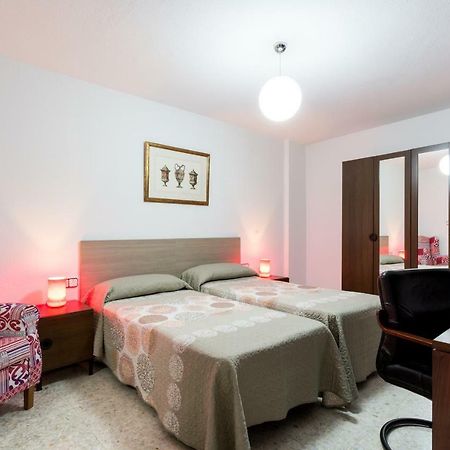 Holi-Rent Albareda Lägenhet Sevilla Exteriör bild