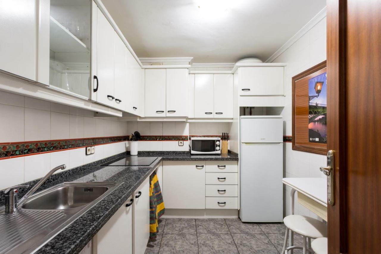 Holi-Rent Albareda Lägenhet Sevilla Exteriör bild