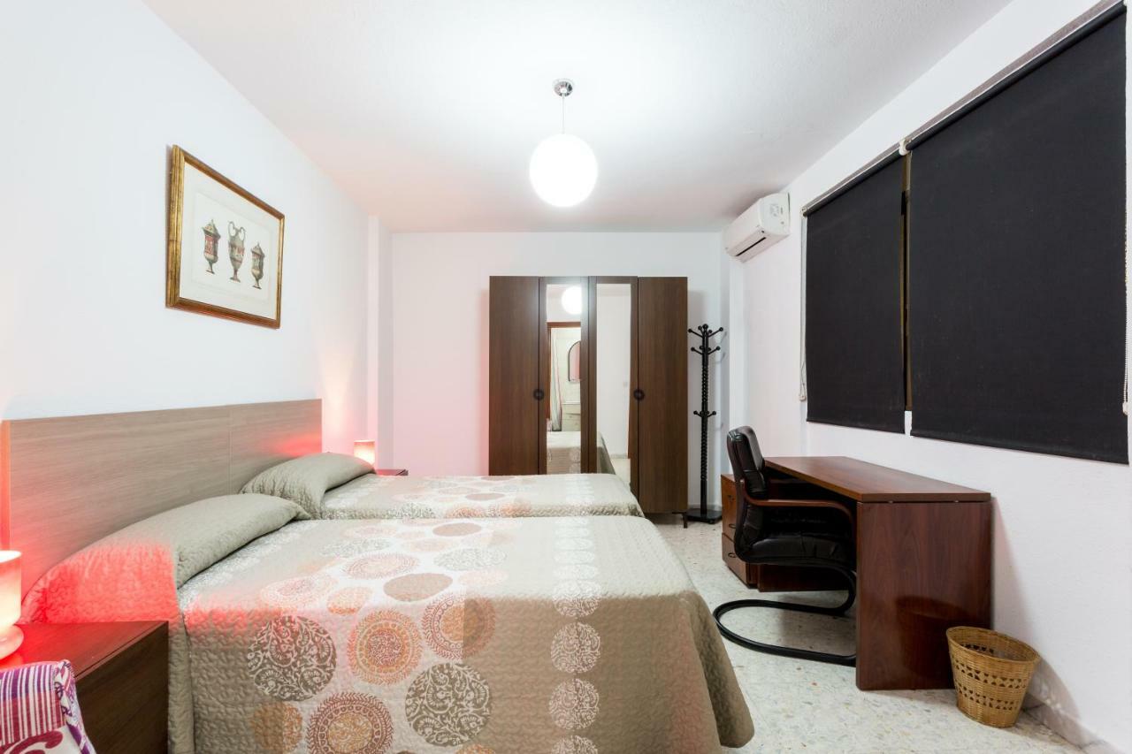 Holi-Rent Albareda Lägenhet Sevilla Exteriör bild