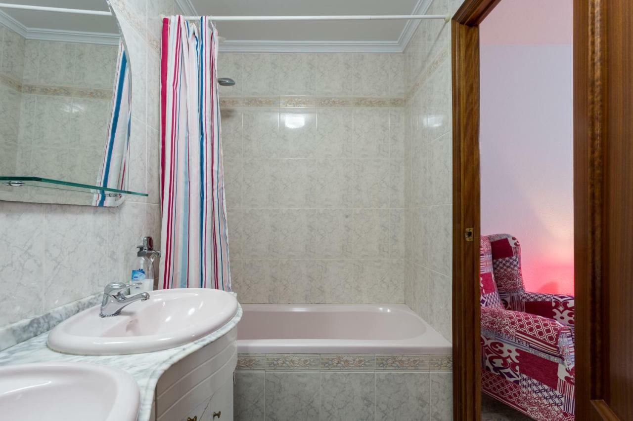 Holi-Rent Albareda Lägenhet Sevilla Exteriör bild